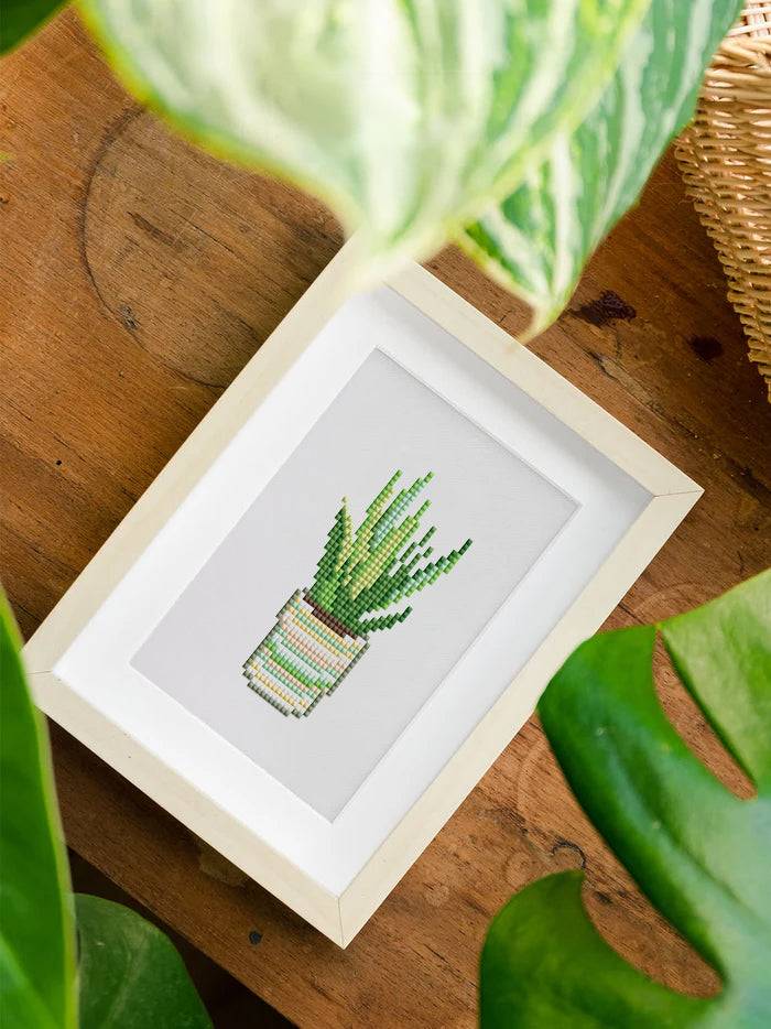 Plants Collection 1 Mini Diamond Painting: Botanical Beauty