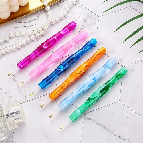 Diamond painting drill pens in different colors